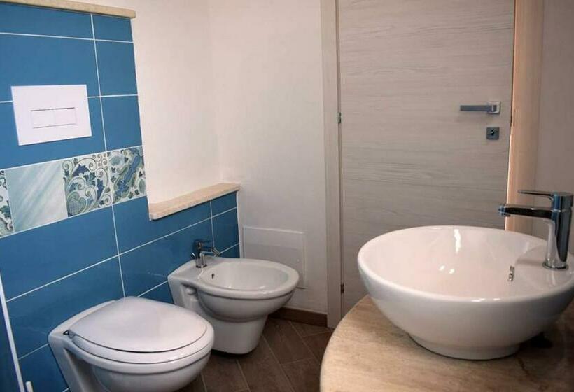 بنسيون Corallo Rooms