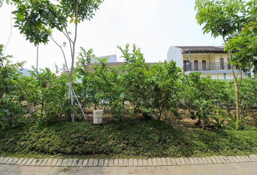 膳宿费 Griya Mulya Near Alun Alun Batu Mitra Reddoorz