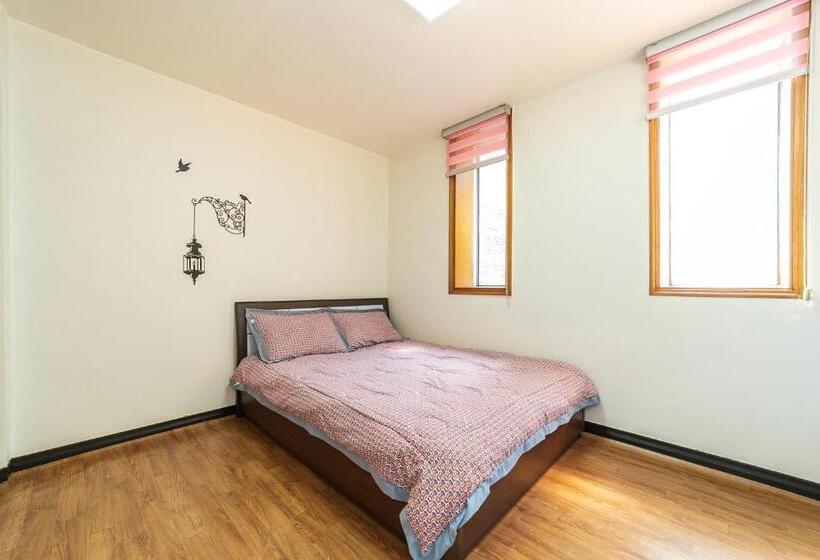 Пансион Hoony Guesthouse   Hostel