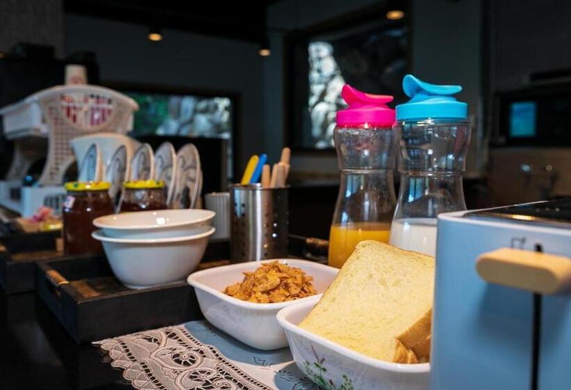 Пансион Hoony Guesthouse   Hostel