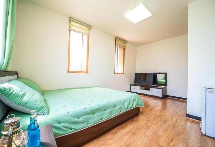 Пансион Hoony Guesthouse   Hostel