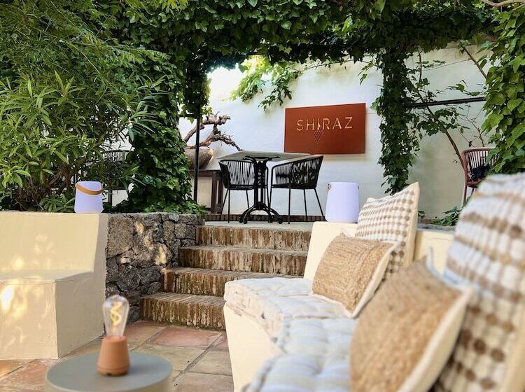 پانسیون Hostal Del Vino La Costera