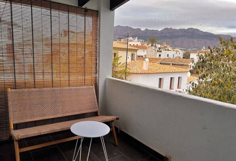 پانسیون Hostal Del Vino La Costera