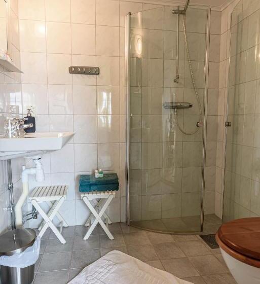 بنسيون Soltägtgården