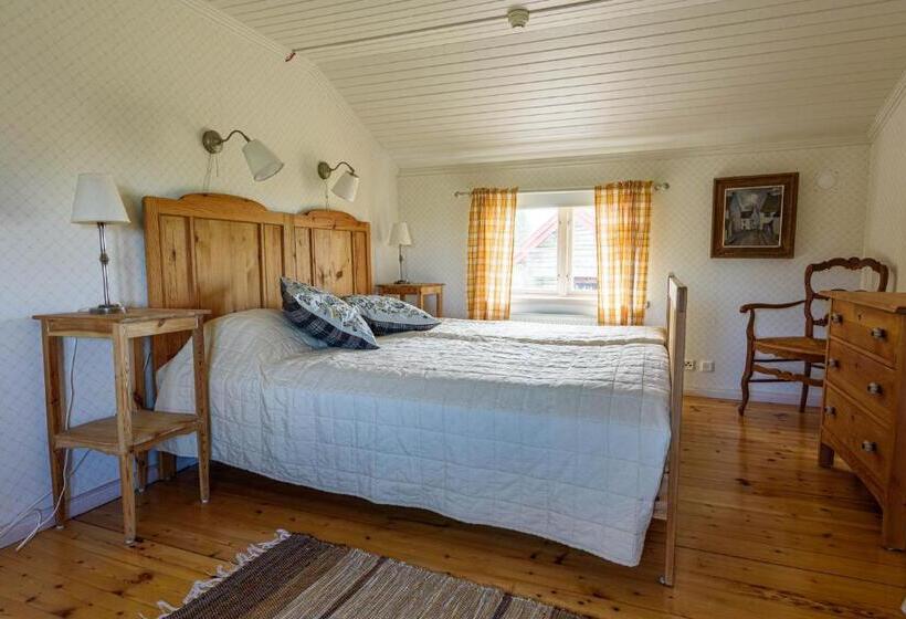 بنسيون Soltägtgården