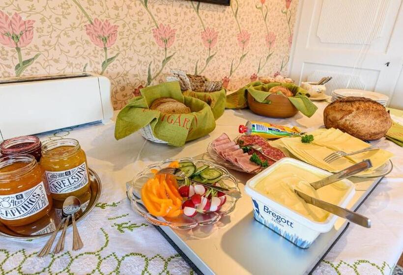 بنسيون Soltägtgården