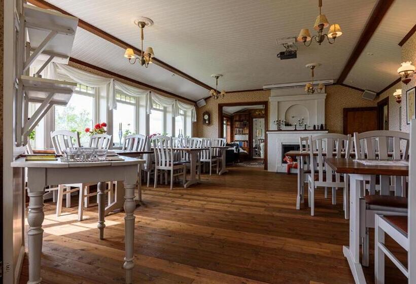 بنسيون Soltägtgården