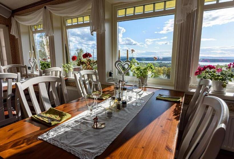 بنسيون Soltägtgården