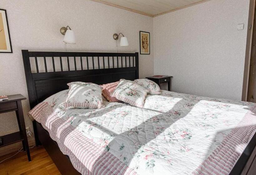 بنسيون Soltägtgården