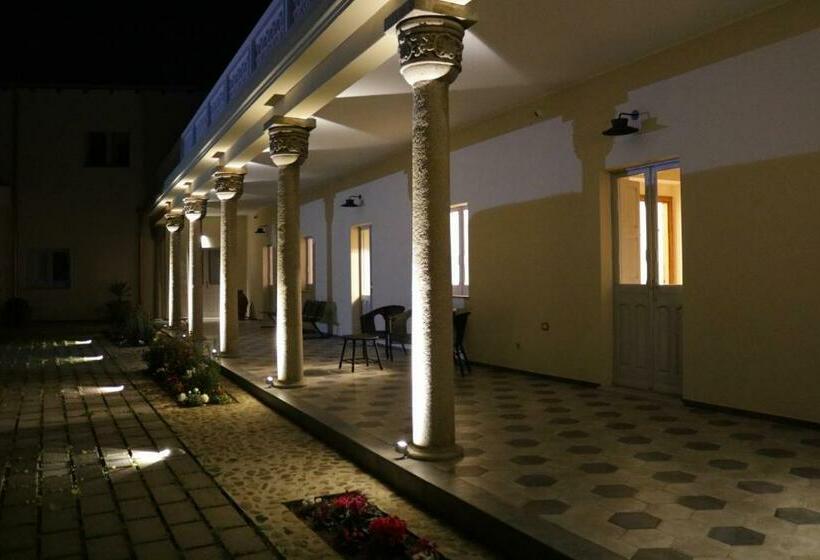 פנסיון Villa Mostallino