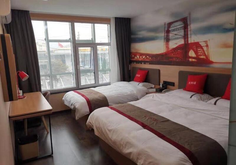 Thank Inn Chain Hotel Shanxi Changzhi Huguan County Bus Station Store