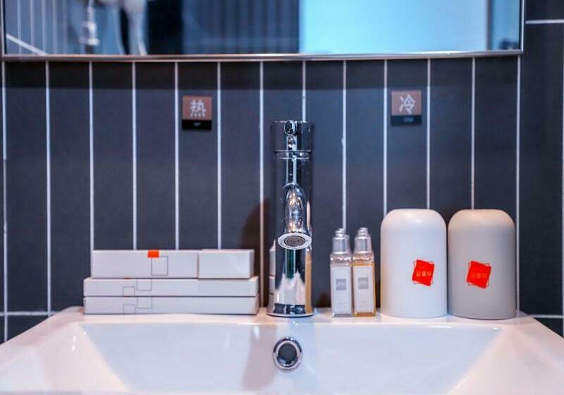 Thank Inn Chain Hotel Shanxi Yuncheng Ruicheng County Dongmao Plaza Store