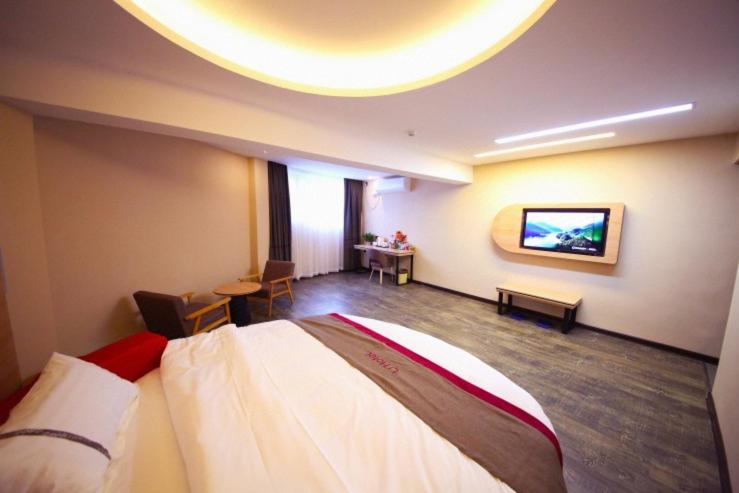 Thank Inn Plus Hotel Liaoning Fuxin Passenger Terminal Station Store