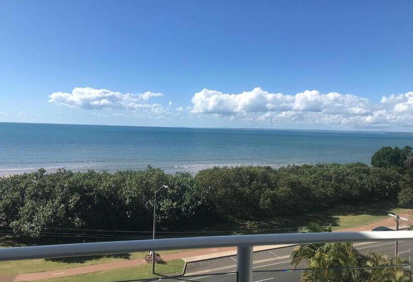 Tingeera Bespoke Beachfront Apartments