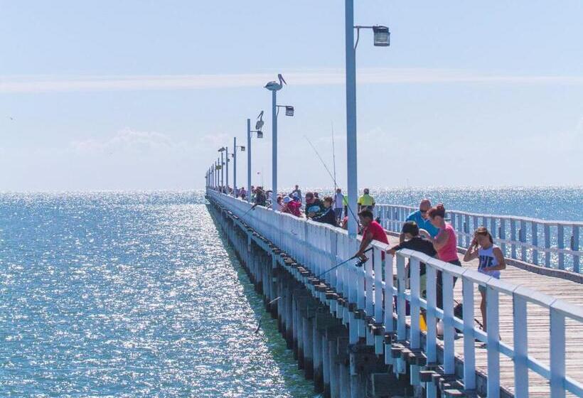 Tingeera Bespoke Beachfront Apartments