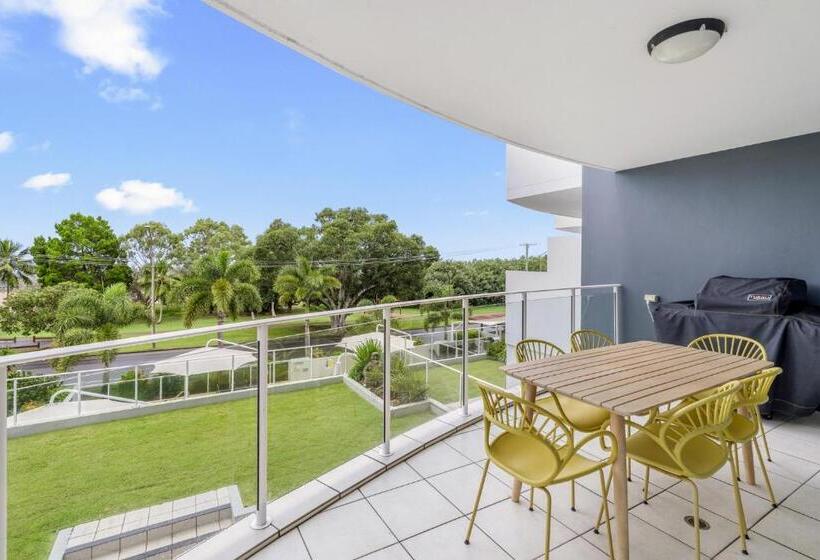 Tingeera Bespoke Beachfront Apartments