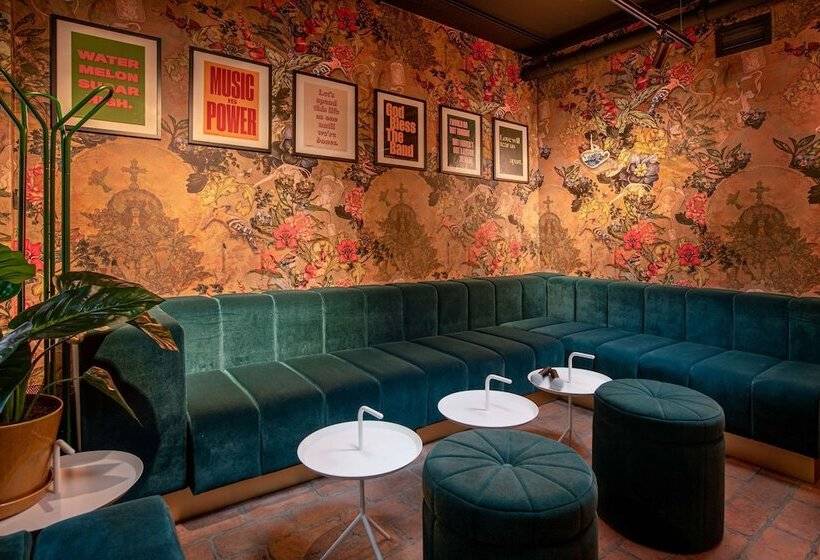 Yotel Manchester Deansgate