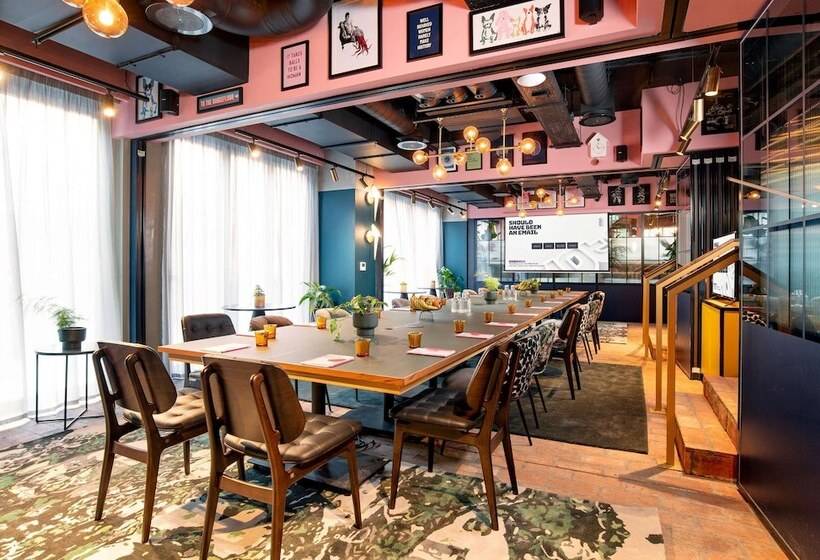 Yotel Manchester Deansgate