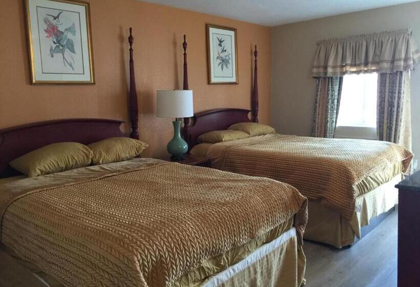 فندق صغير Pelican Inn And Suites