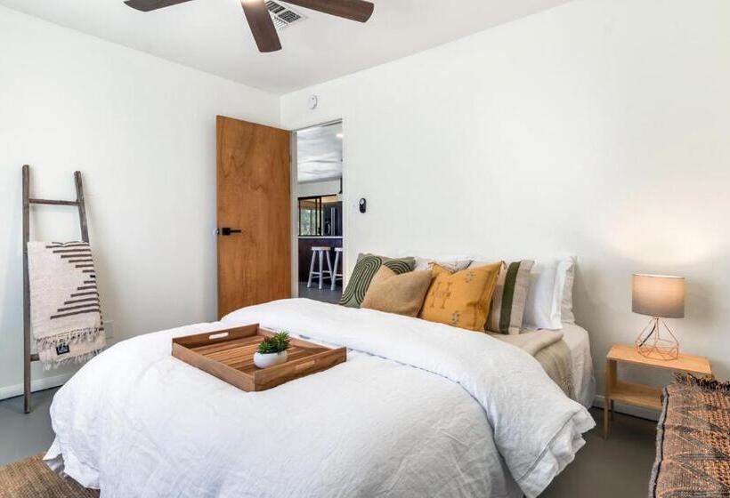 호스텔 The Castle House Estate