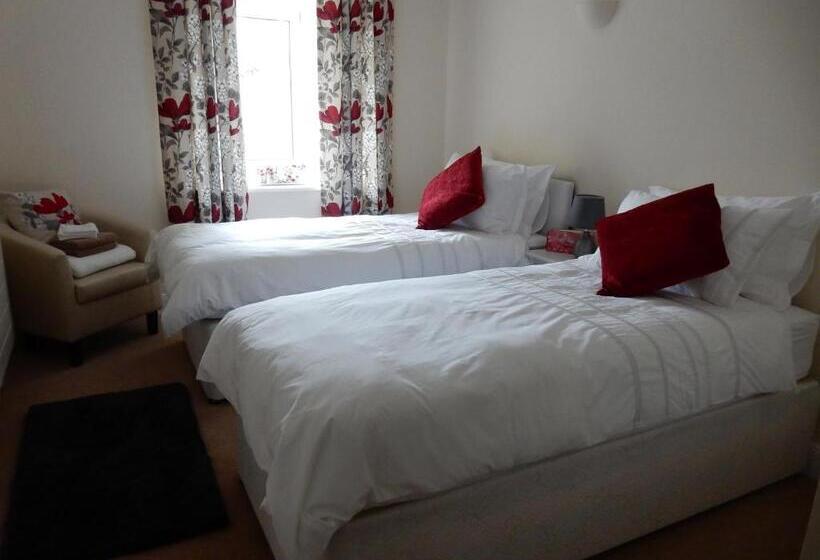 住宿加早餐  Cardinals Folly