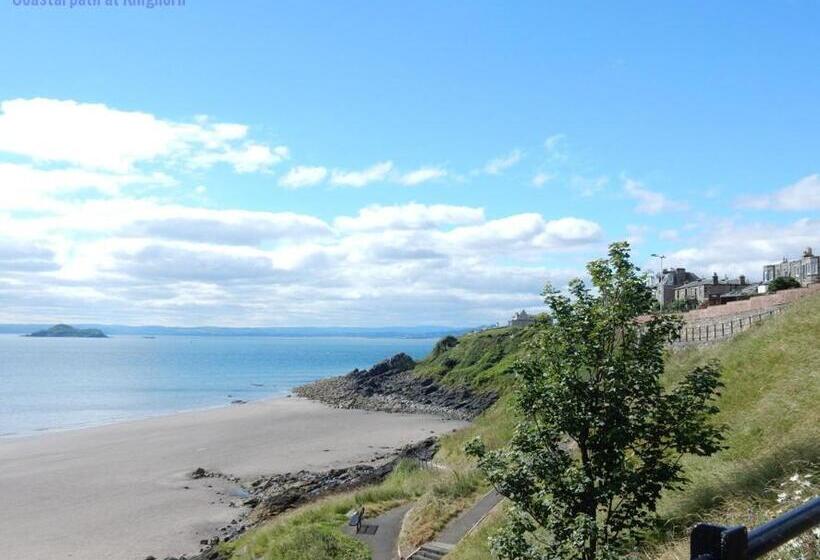 צימר Cardinals Folly