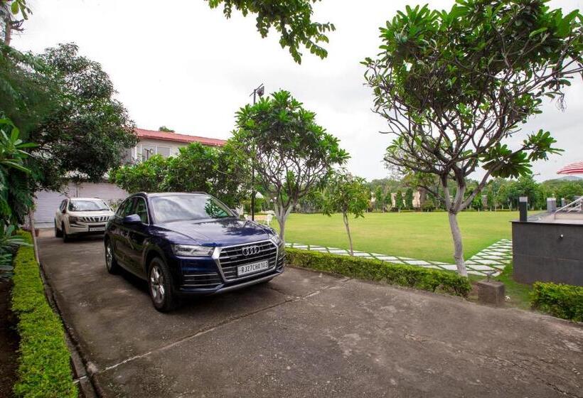 민박 Family Vacay In Green Settings