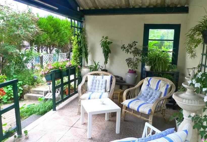 مبيت وإفطار Les Chenes Chambres D'hote