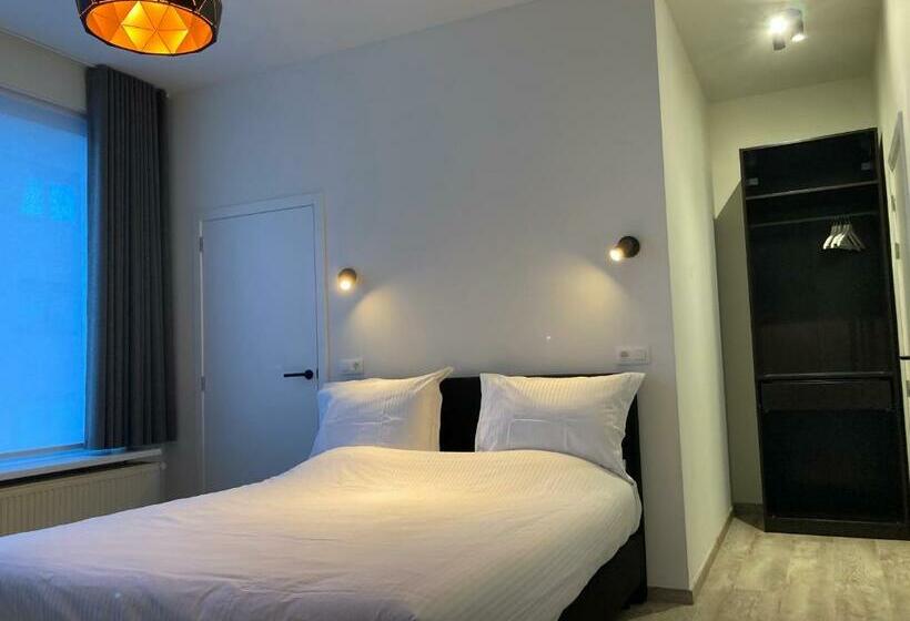 민박 Rs10 Turnhout