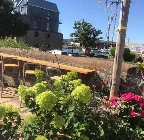 Bed and Breakfast The Steam Packet