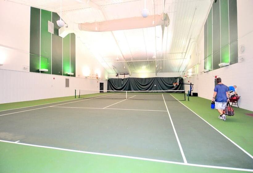 Fox Hollow Cozy Den With A Hot Tub