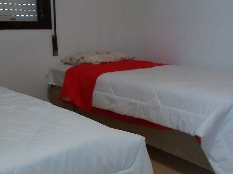 Hostel E Suites Scheckinah