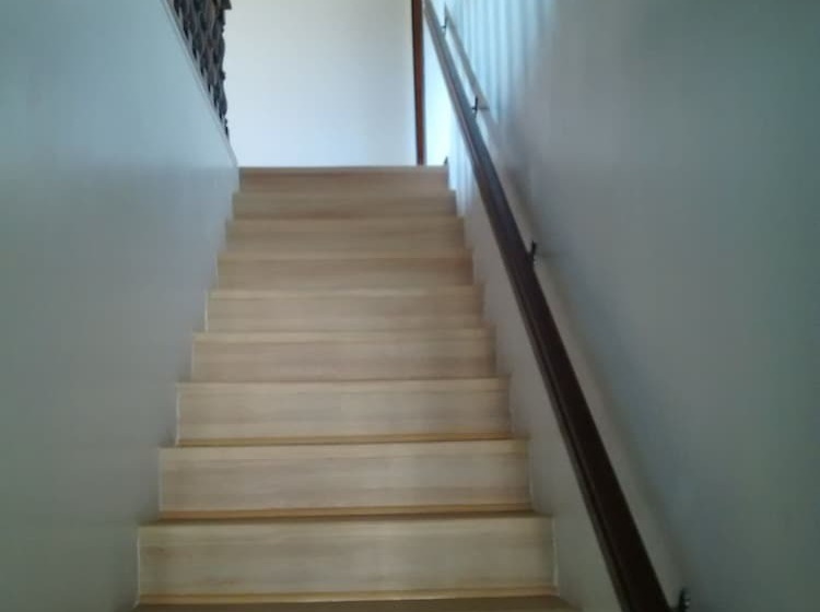 Hostel E Suites Scheckinah