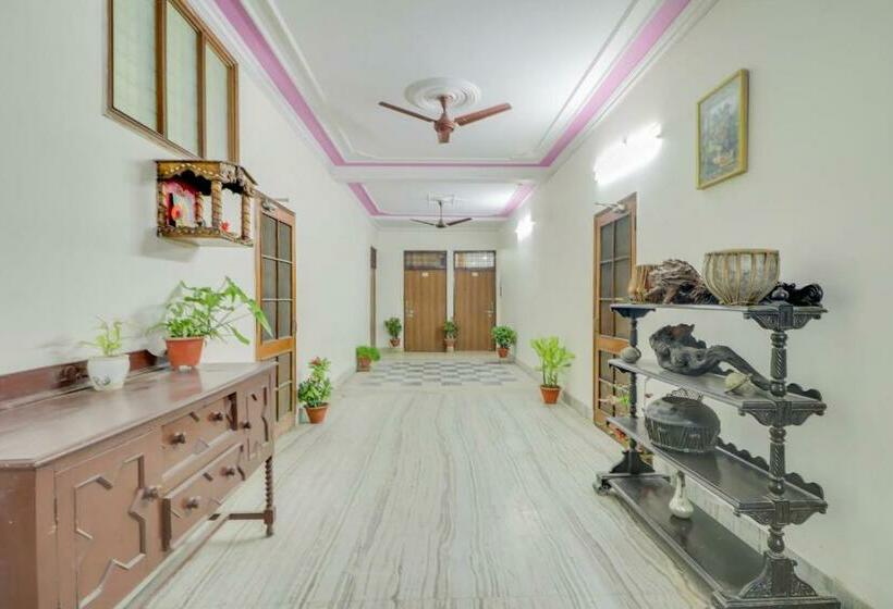 فندق Capital O 76417 Heritage House