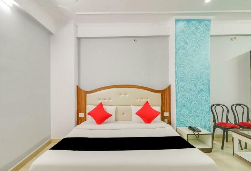 فندق Capital O 76417 Heritage House