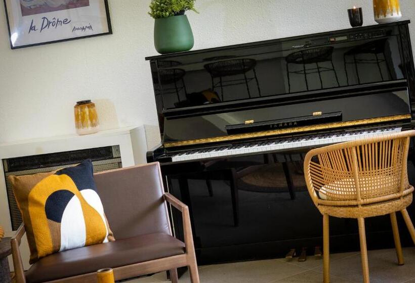 호텔 Domaine Les Sources De Dieulefit