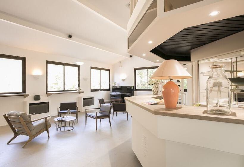 호텔 Domaine Les Sources De Dieulefit