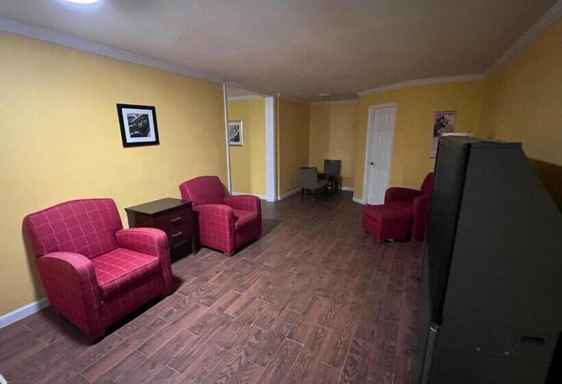 فندق Dragon Inn & Suites