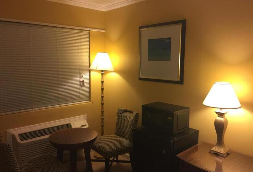 فندق Dragon Inn & Suites