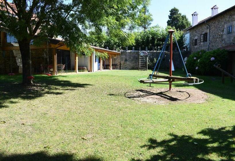 فندق Habitaciones Casona De Linares
