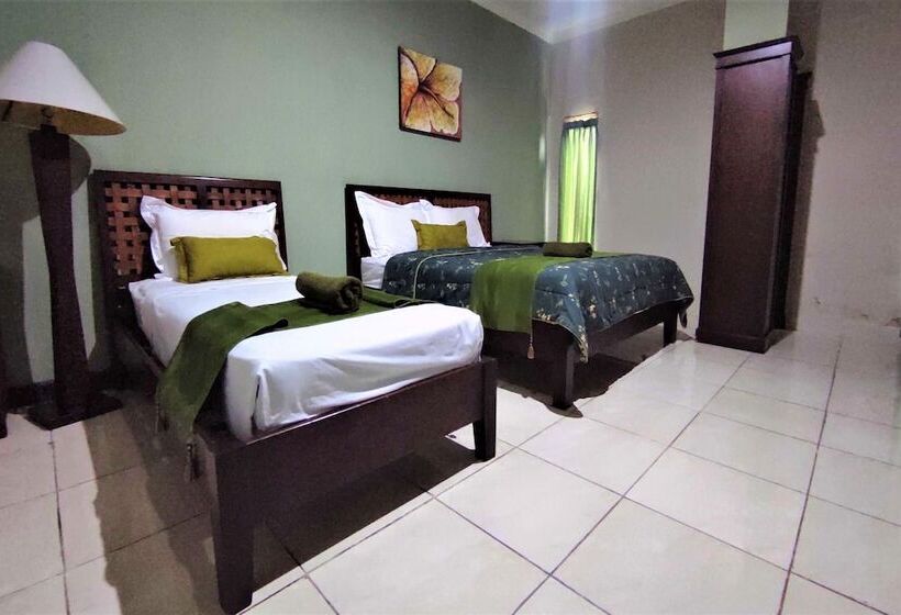 בית מלון כפרי Klungkung Tower