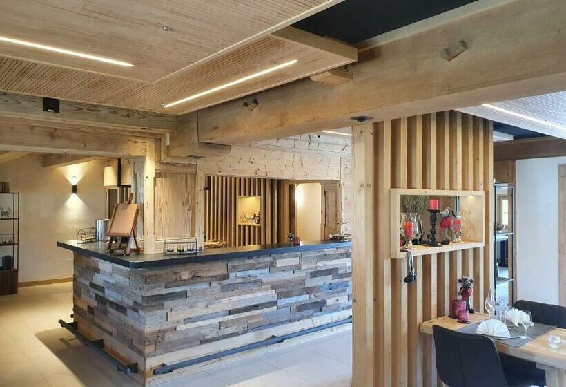 호텔 Le Vieux Chalet