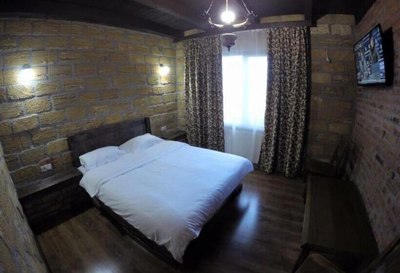 هتل Ness готельно ресторанний комплекс