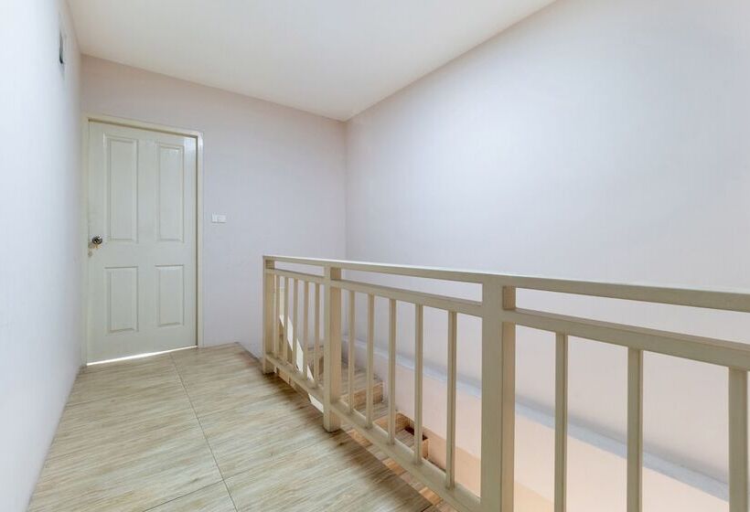 호텔 Oyo 1119 Sasiprapa Apartment