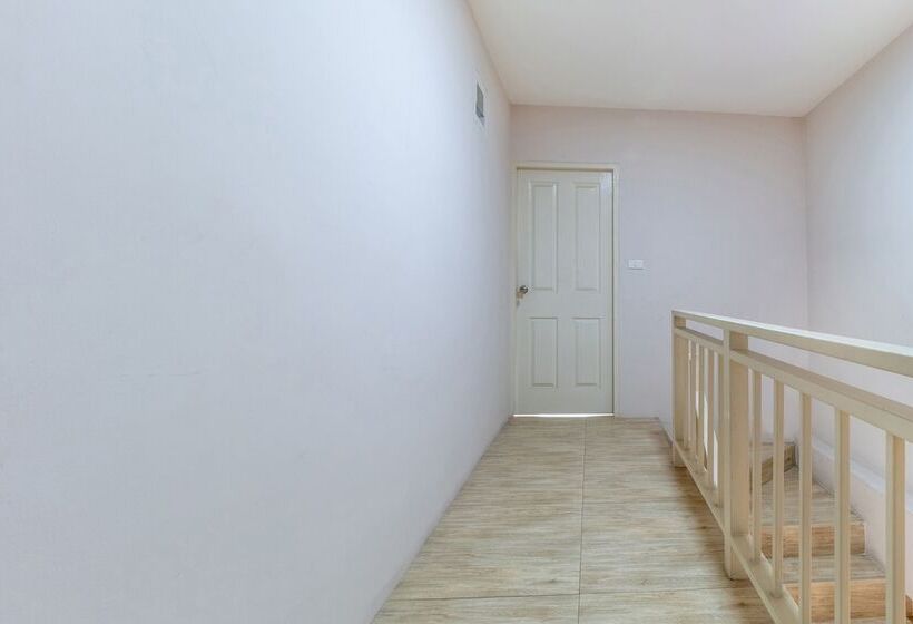 호텔 Oyo 1119 Sasiprapa Apartment