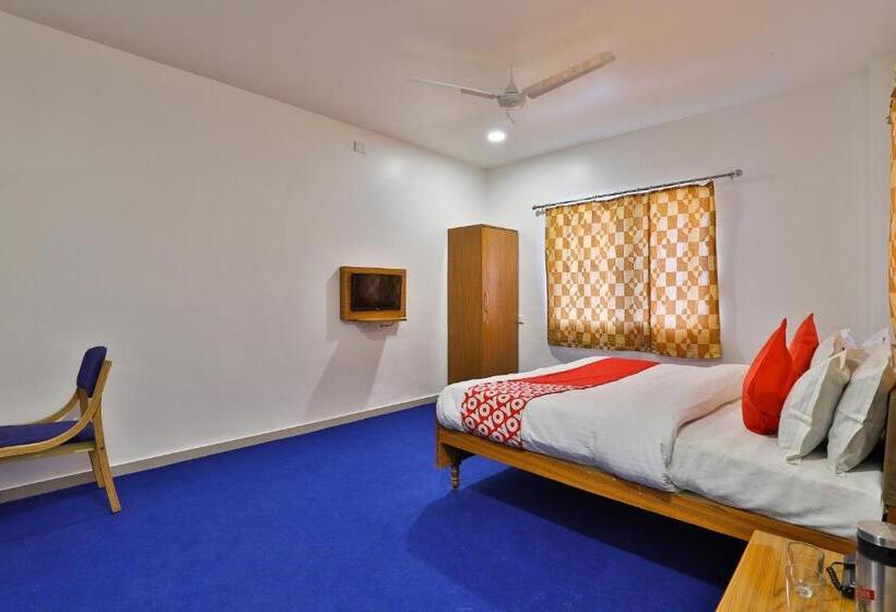 호텔 Oyo 30255 Milan Party Hall