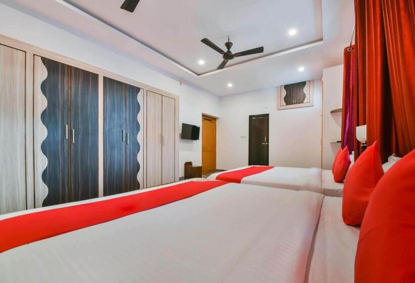 호텔 Oyo 40796 Banjara Luxury Stay