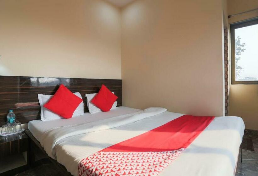 هتل Oyo 8863  Sigma