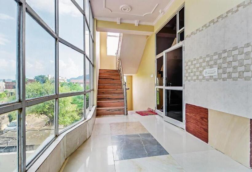 בית מלון כפרי Spot On 37356  Jawahar Palace