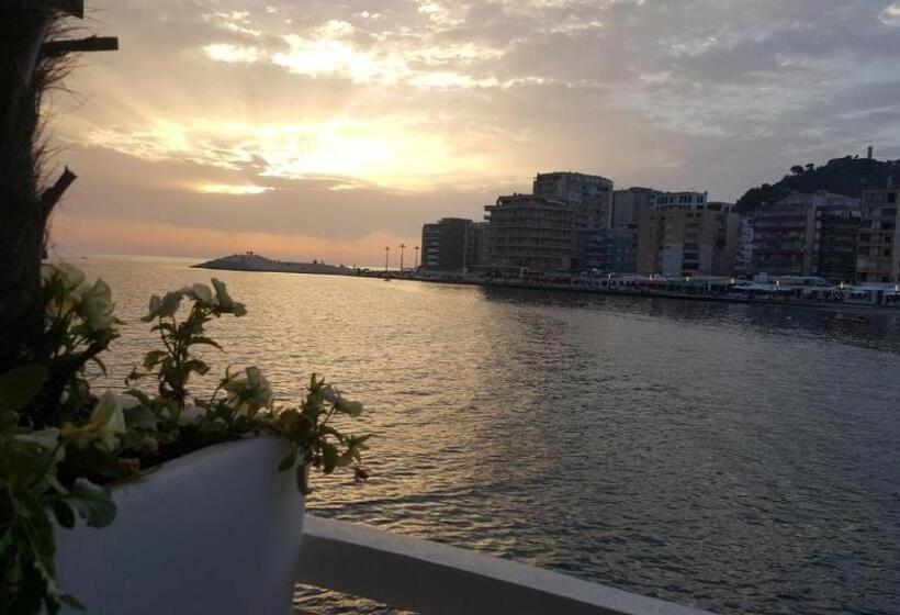 בית מלון כפרי Ventus Harbor